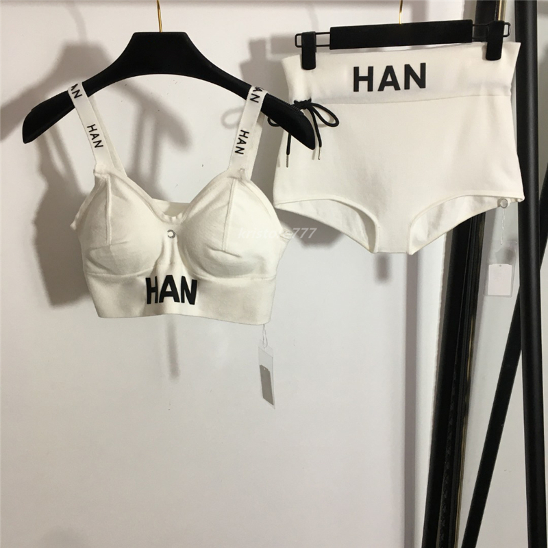 23ss Sexy Vintage Women Designer Swimwear Bathing Suit With Letter Pattern Girls Lady Fashion Milan Runway Wool Brand Summer Two-pieces Bikini Beach Swim underwear, White
23ss Sexy Vintage Women Designer Swimwear Bathing Suit With Letter Pattern Girls Lady Fashion Milan Runway Wool Brand Summer Two-pieces Bikini Beach Swim underwear, White