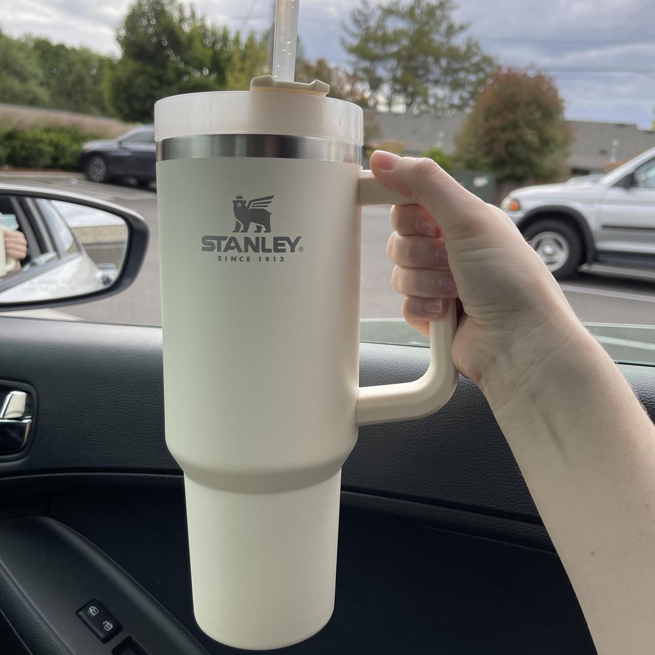 StanIEy 40oz Mug Tumbler With Handle Insulated Tumblers Lids Straw Stainless Steel Coffee Termos Cup With logo GG0516, Multi-color
StanIEy 40oz Mug Tumbler With Handle Insulated Tumblers Lids Straw Stainless Steel Coffee Termos Cup With logo GG0516, Multi-color