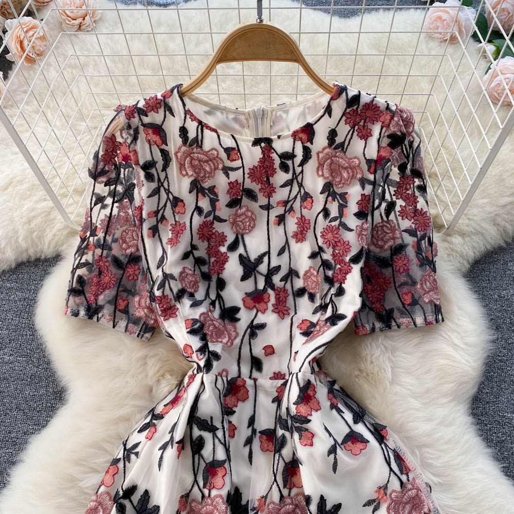 Spring and summer new ins style dress with short sleeve round neck and waist heavy work mesh stitching embroidery chic dress