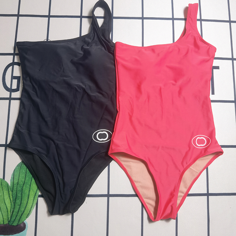 Designer Swimwear Bikini Top Travel One Shoulder Swimwear Women Pink Bathing Suit Personality Sexy Beach Swimsuit with Chest Pad, Black
Designer Swimwear Bikini Top Travel One Shoulder Swimwear Women Pink Bathing Suit Personality Sexy Beach Swimsuit with Chest Pad, Black