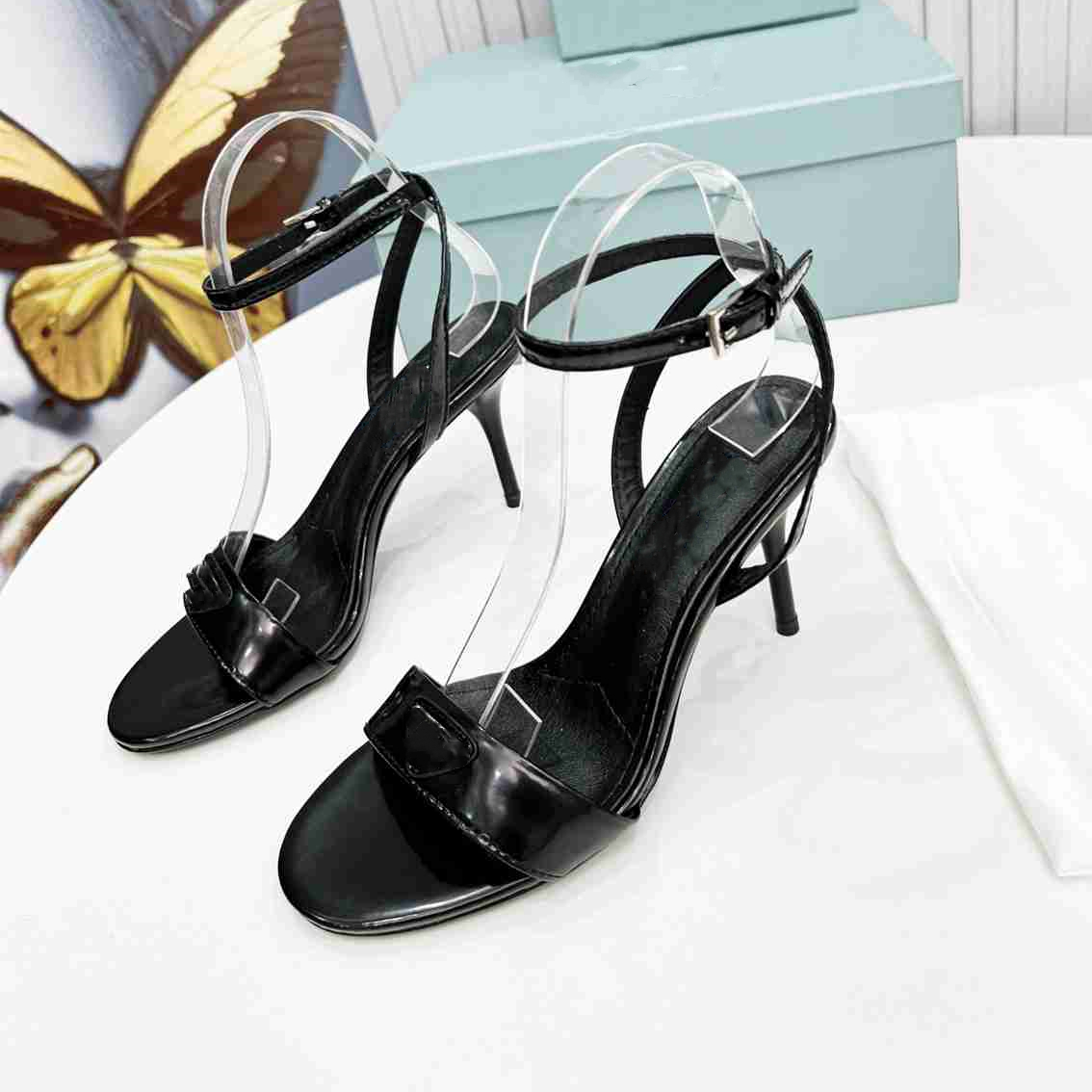 Luxury Design Sandals 2023 Fashion Pradity Women Summer High Heels Leather Cross Lace up Student Casual Slippers 02-0010
Luxury Design Sandals 2023 Fashion Pradity Women Summer High Heels Leather Cross Lace up Student Casual Slippers 02-0010