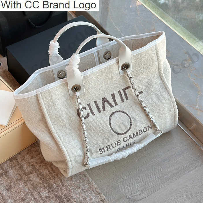 CC Brand Totes Women Maxi White Woolen Classic Beach Totes Bags Tweed Vintage Silver Metal Hardware Chain Crossbody With Coins Purse Luxury Large Capacity Handb
CC Brand Totes Women Maxi White Woolen Classic Beach Totes Bags Tweed Vintage Silver Metal Hardware Chain Crossbody With Coins Purse Luxury Large Capacity Handb