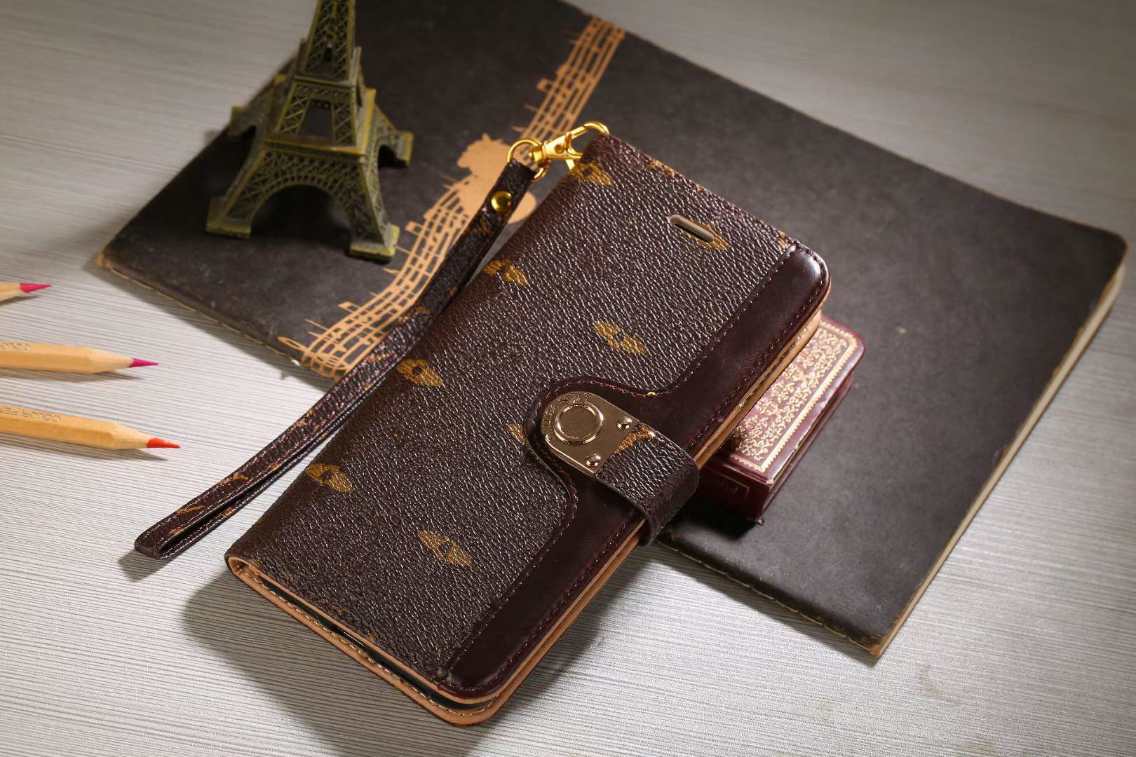 Luxury Designer Phone cases For iPhone 14 14Pro 14Plus 13 12 11 X XS Max Case Classic Letter Flower Leather Phones Cover Galaxy S23 S22 S21 Note 20 10 Pocket With Card Solt, #1 brown (large flower)
Luxury Designer Phone cases For iPhone 14 14Pro 14Plus 13 12 11 X XS Max Case Classic Letter Flower Leather Phones Cover Galaxy S23 S22 S21 Note 20 10 Pocket With Card Solt, #1 brown (large flower)
