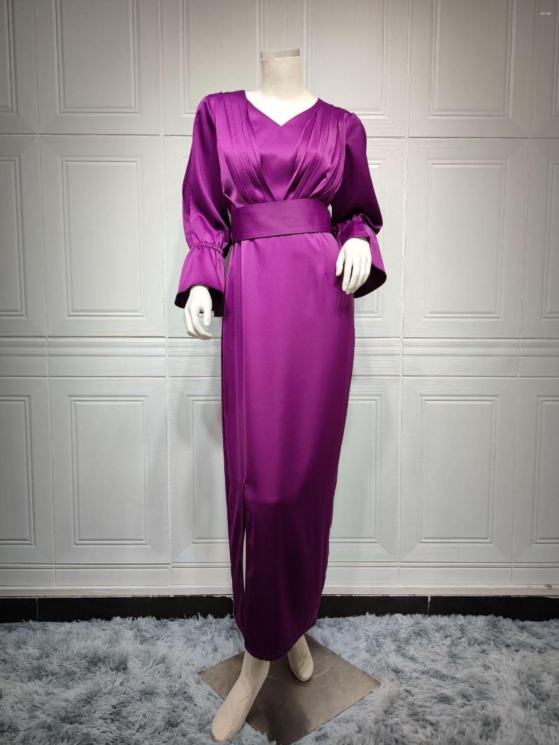 Ethnic Clothing Silky Inner Dress Muslim Elegant Pure Color Long Inside Islamic Abayas Women Modest Wear EID Robes WY997
Ethnic Clothing Silky Inner Dress Muslim Elegant Pure Color Long Inside Islamic Abayas Women Modest Wear EID Robes WY997
