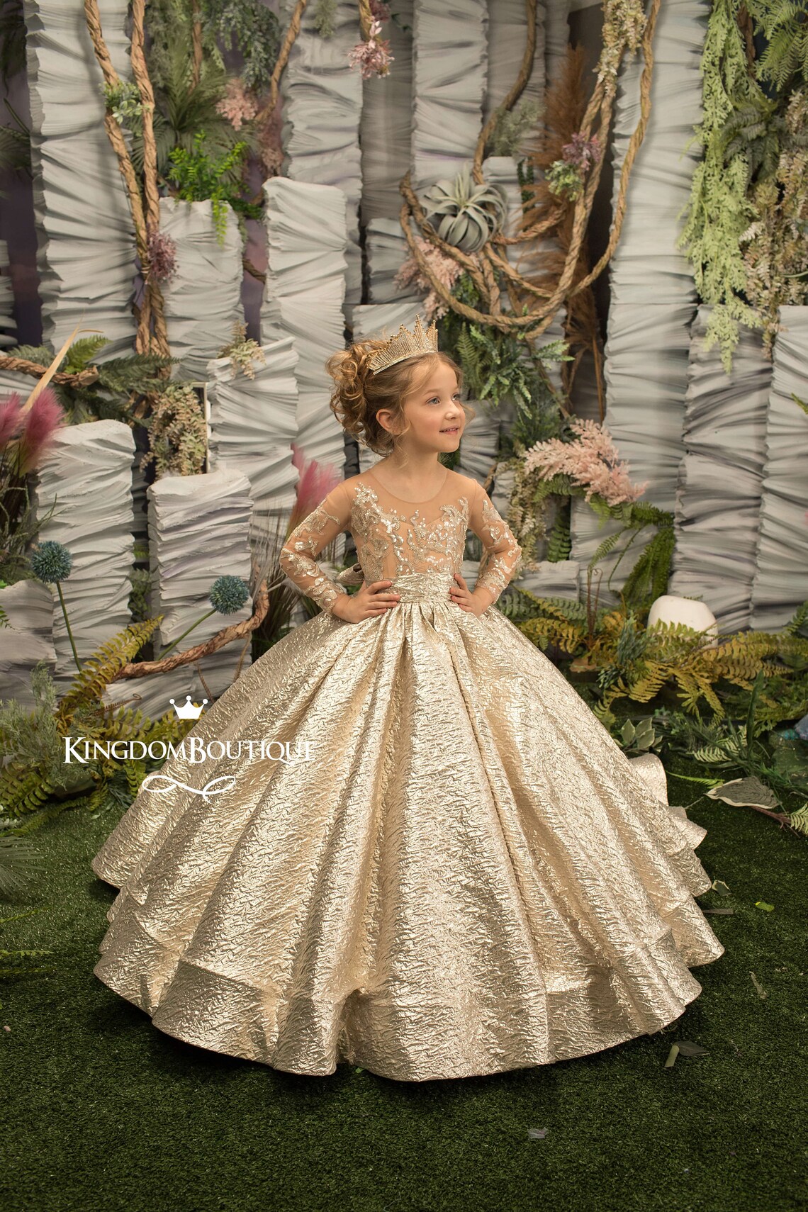 Gold Flower Girl Princess Illusion Long Sleeve Girls Pageant Dress With Bow Buttons Luxurious Birthday Wedding Party Kids Bridesmaid Gowns Bc15260 B03