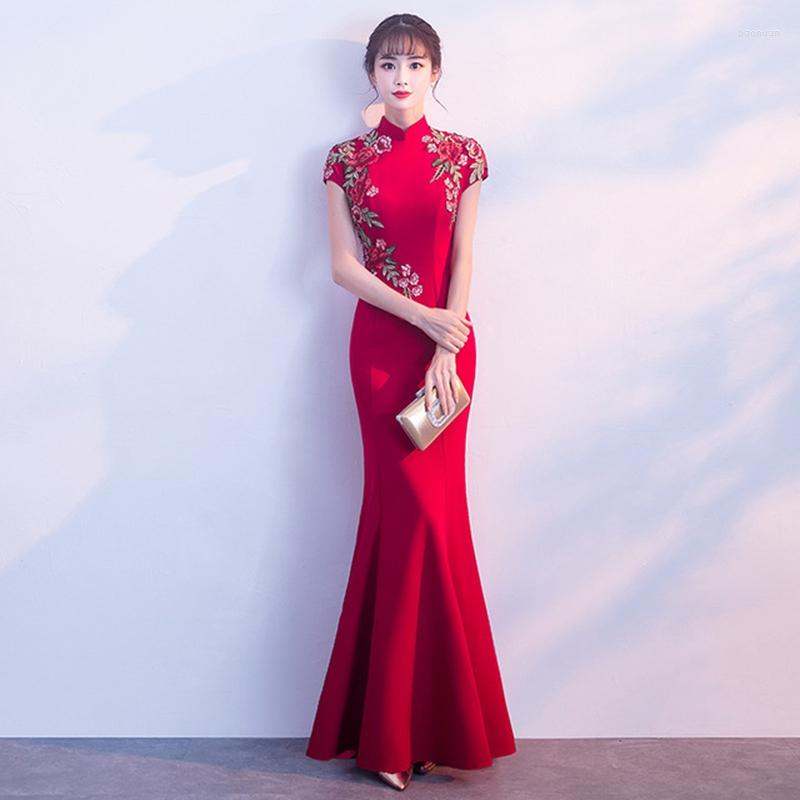 Ethnic Clothing Chinese Traditional Wedding Bride Toast Dress Stand-up Collar Slim Long Fishtail Evening Women
Ethnic Clothing Chinese Traditional Wedding Bride Toast Dress Stand-up Collar Slim Long Fishtail Evening Women
