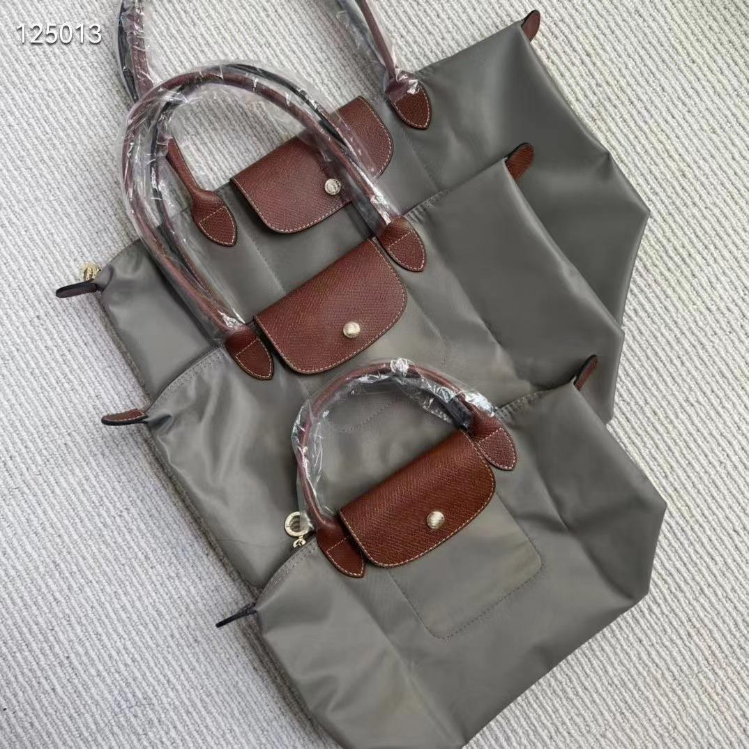 handbag Women's Totes Fashion Bags Le Pliages Club 70 anniversary champion Luxurys Designers LONG handbag Shoulder L2605619 A3, Green
handbag Women's Totes Fashion Bags Le Pliages Club 70 anniversary champion Luxurys Designers LONG handbag Shoulder L2605619 A3, Green