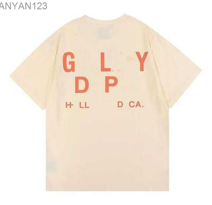Men's T-shirts Galleryes Depts Designer Summer Gallary Shirt Alphabet Printed Star Same Round Neck Short Sleeve T-shirt for Men and Womenykzi
Men's T-shirts Galleryes Depts Designer Summer Gallary Shirt Alphabet Printed Star Same Round Neck Short Sleeve T-shirt for Men and Womenykzi
