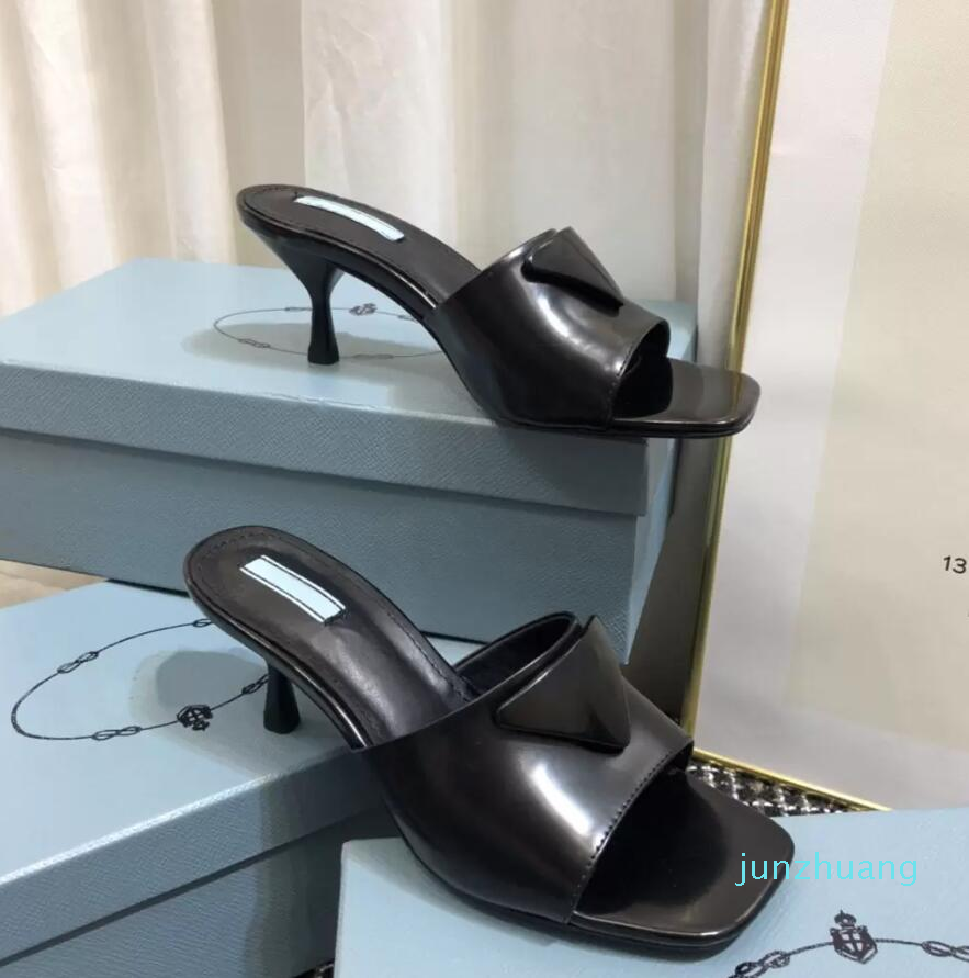 new Designer women sandals flats slipper leather hight sandal Sexy ladies summer slippers top quality 88 size 35-42304d, Color 1
new Designer women sandals flats slipper leather hight sandal Sexy ladies summer slippers top quality 88 size 35-42304d, Color 1
