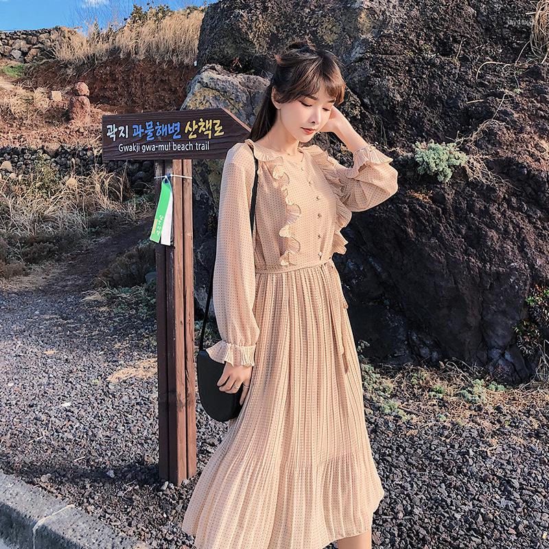 Casual Dresses Vintage O-neck Ruffles Chiffon Women Dress Flare Sleeve Polka Dot Lace Up Female Two Layers Pleated Vestidos, Black
Casual Dresses Vintage O-neck Ruffles Chiffon Women Dress Flare Sleeve Polka Dot Lace Up Female Two Layers Pleated Vestidos, Black