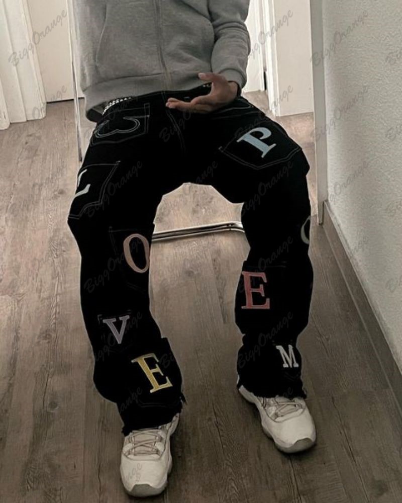 Men's Jeans Irregular letter print multi pocket punk style trousers Y2k jeans trend Korean comfortable loose streetwear men 230225
Men's Jeans Irregular letter print multi pocket punk style trousers Y2k jeans trend Korean comfortable loose streetwear men 230225