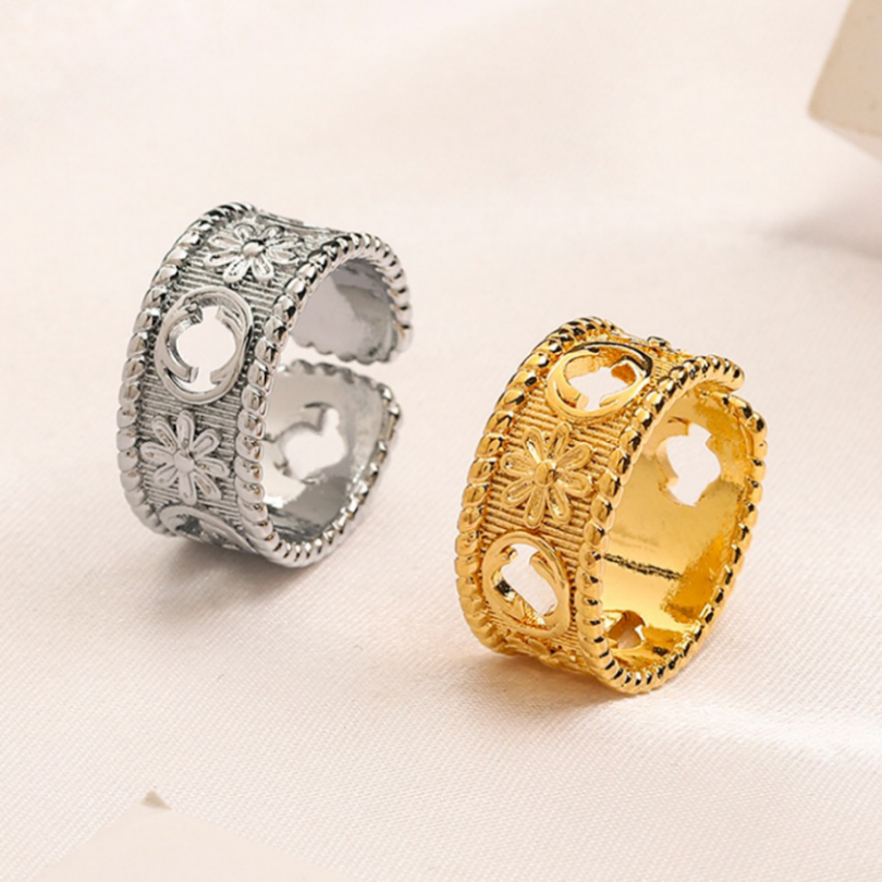 Luxury Designer Rings Love Ring 18K Gold-plated 925 Silver Unisex Luxury Letter Ring Adjustable Size Jewelry Rings for Women Men Party Festival Gifts Never Fade
Luxury Designer Rings Love Ring 18K Gold-plated 925 Silver Unisex Luxury Letter Ring Adjustable Size Jewelry Rings for Women Men Party Festival Gifts Never Fade