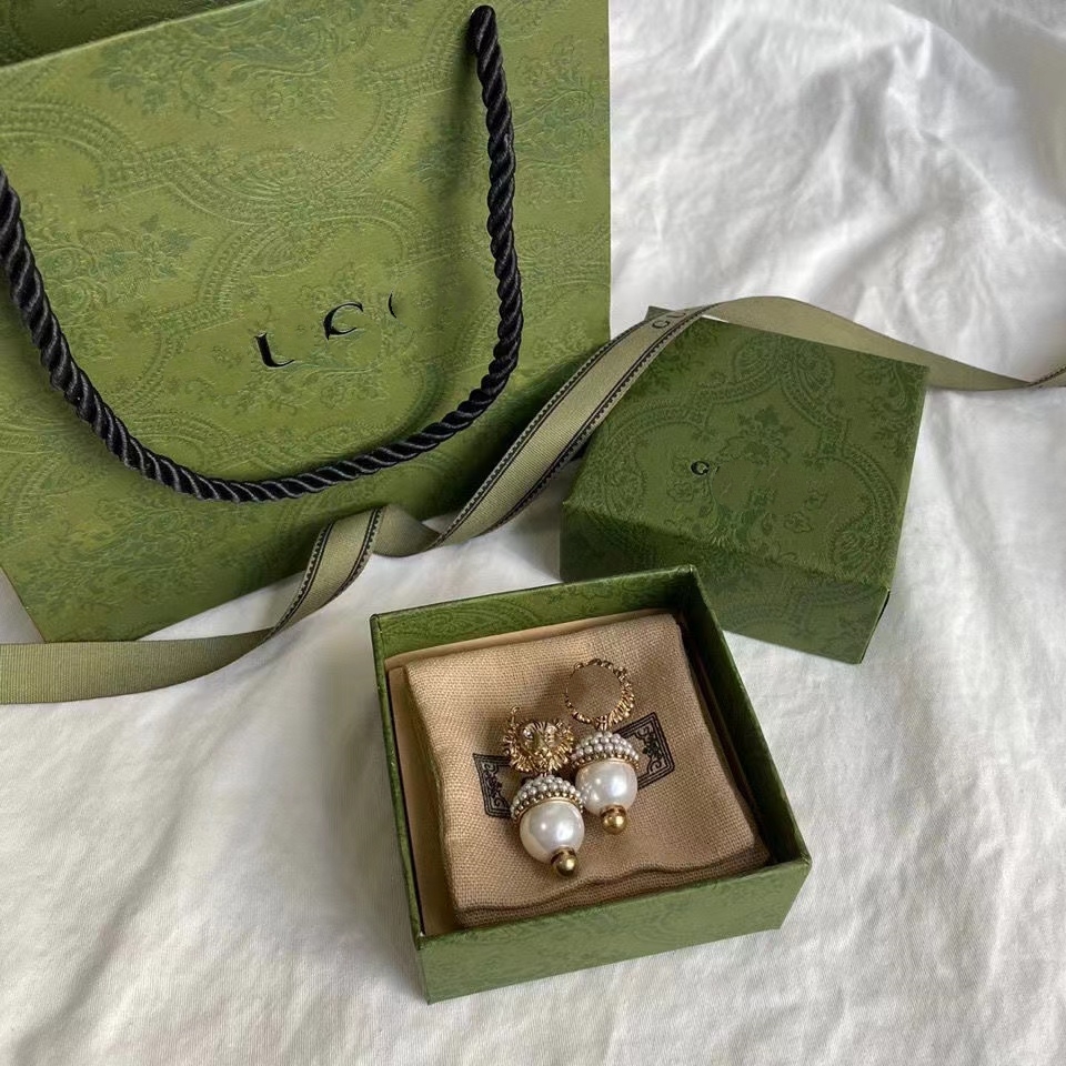 four leaf clover necklace designer jewelry set pendant necklaces bracelet stud earrings mother of pearl gold silver green flower Necklace link chain women with Box
four leaf clover necklace designer jewelry set pendant necklaces bracelet stud earrings mother of pearl gold silver green flower Necklace link chain women with Box