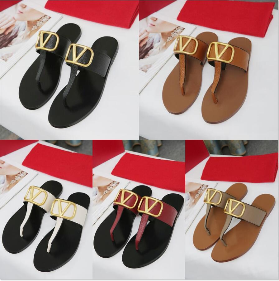 2023 new luxury designer leather women's sandals summer flat shoes fashion beach women's slippers V letter herringbone slippers 35-45
2023 new luxury designer leather women's sandals summer flat shoes fashion beach women's slippers V letter herringbone slippers 35-45