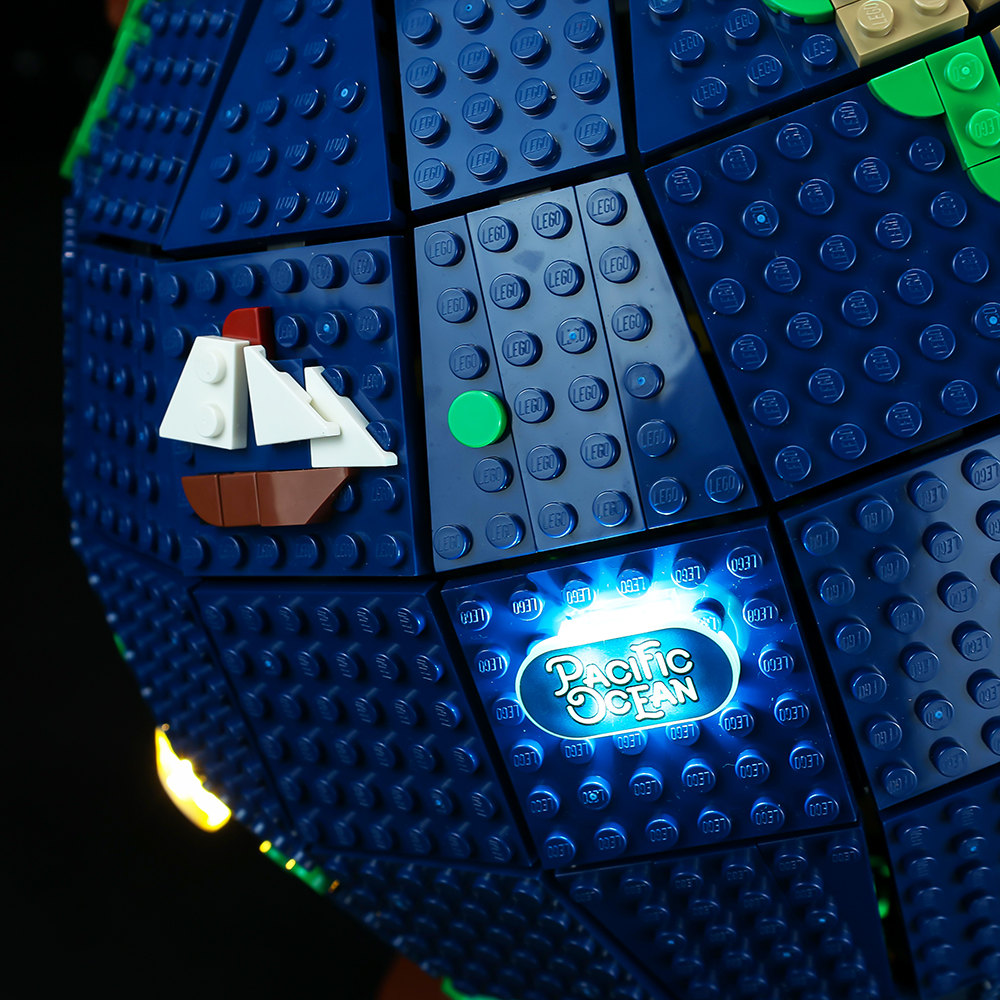 The Earth Globe With Light Building Blocks Bricks MOC 95335 2585PCS 21332 Children Earth Model Assemble Ideas Kids Creative Christmas Education Toys B