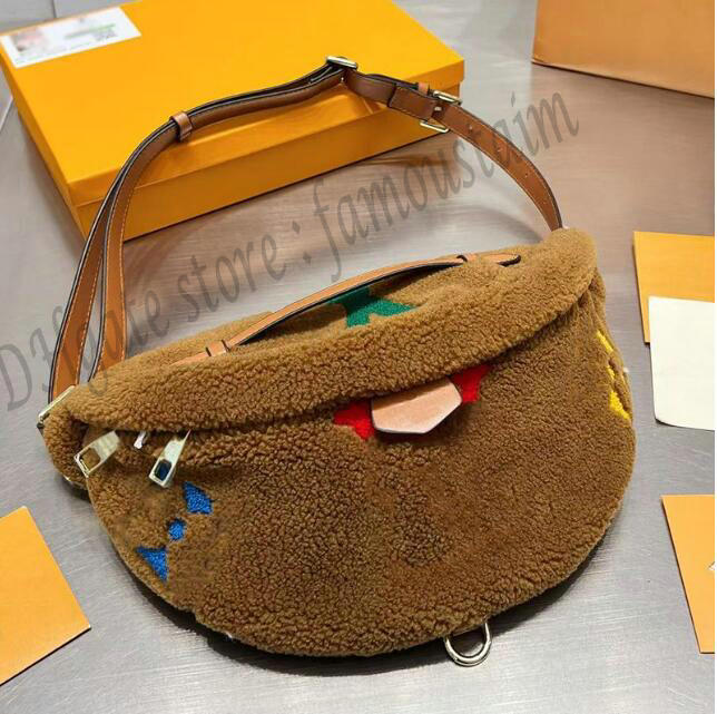 Designer Mulheres Teddy Terry Fanny Pacote de peito France Paris Marca de luxo LBSWOOL PLUSH IMPRESSO CRESCODIIMENTO Bolsas de cintura Lady Monogramas, 04
Designer Mulheres Teddy Terry Fanny Pacote de peito France Paris Marca de luxo LBSWOOL PLUSH IMPRESSO CRESCODIIMENTO Bolsas de cintura Lady Monogramas, 04