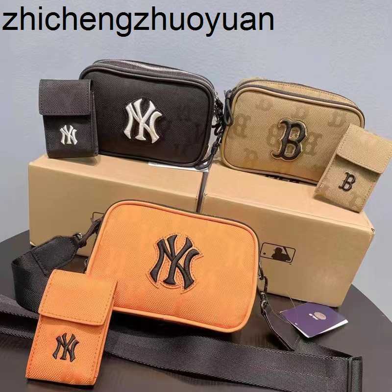 designer spring summer new men's women's mlb bag shoulder messenger NY same print camera designer bag, Black4
designer spring summer new men's women's mlb bag shoulder messenger NY same print camera designer bag, Black4