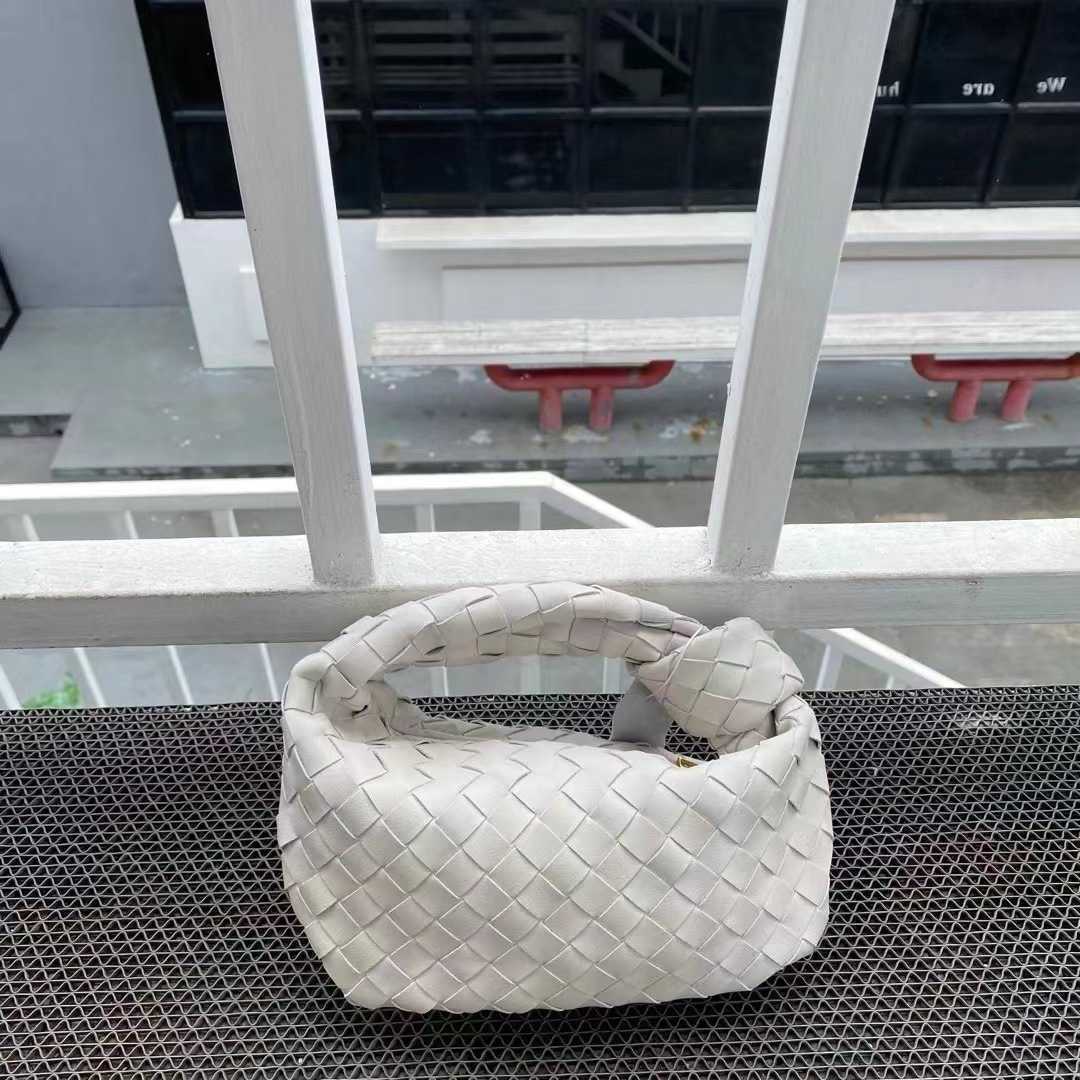 Luxury Designer Bag MINI Jodie Handbag Women Real Leather Handbags Women's Woven Knot Bag VFWL, Sky blue
Luxury Designer Bag MINI Jodie Handbag Women Real Leather Handbags Women's Woven Knot Bag VFWL, Sky blue