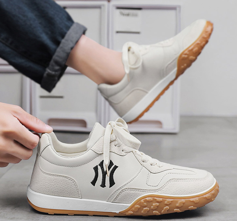 New Men Casual Shoes Spring Style Loafer Fashion Breathable White Pattern Solid Color Men Lace-Up Sneakers Pu Leather Shoes
New Men Casual Shoes Spring Style Loafer Fashion Breathable White Pattern Solid Color Men Lace-Up Sneakers Pu Leather Shoes