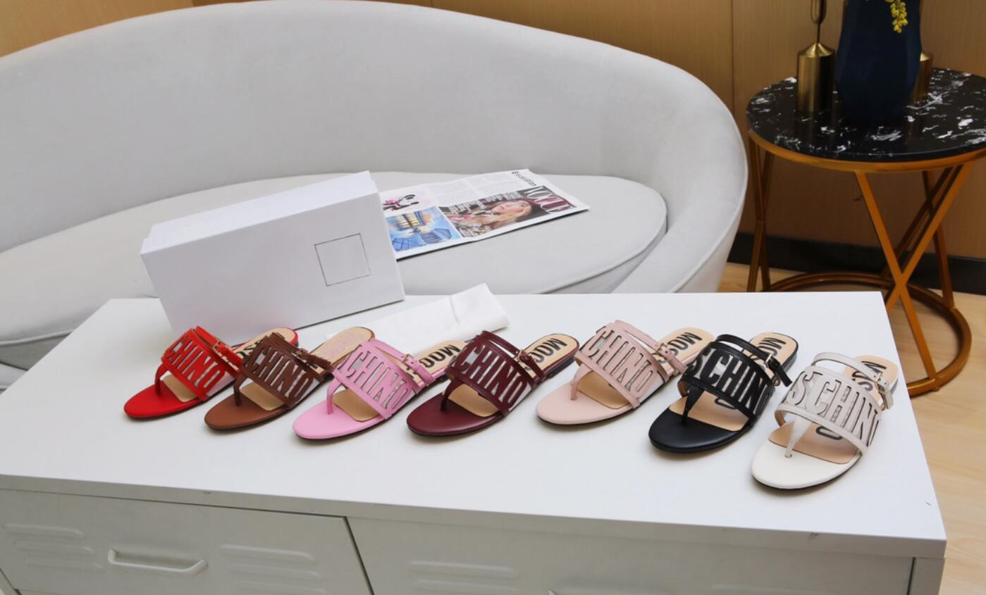 2022 Designer slippers Classic Sandals Genuine Leather Fashion Shoes Ladies slipper Beach Flat heel Flip Flops with dustbag size 35-44
2022 Designer slippers Classic Sandals Genuine Leather Fashion Shoes Ladies slipper Beach Flat heel Flip Flops with dustbag size 35-44