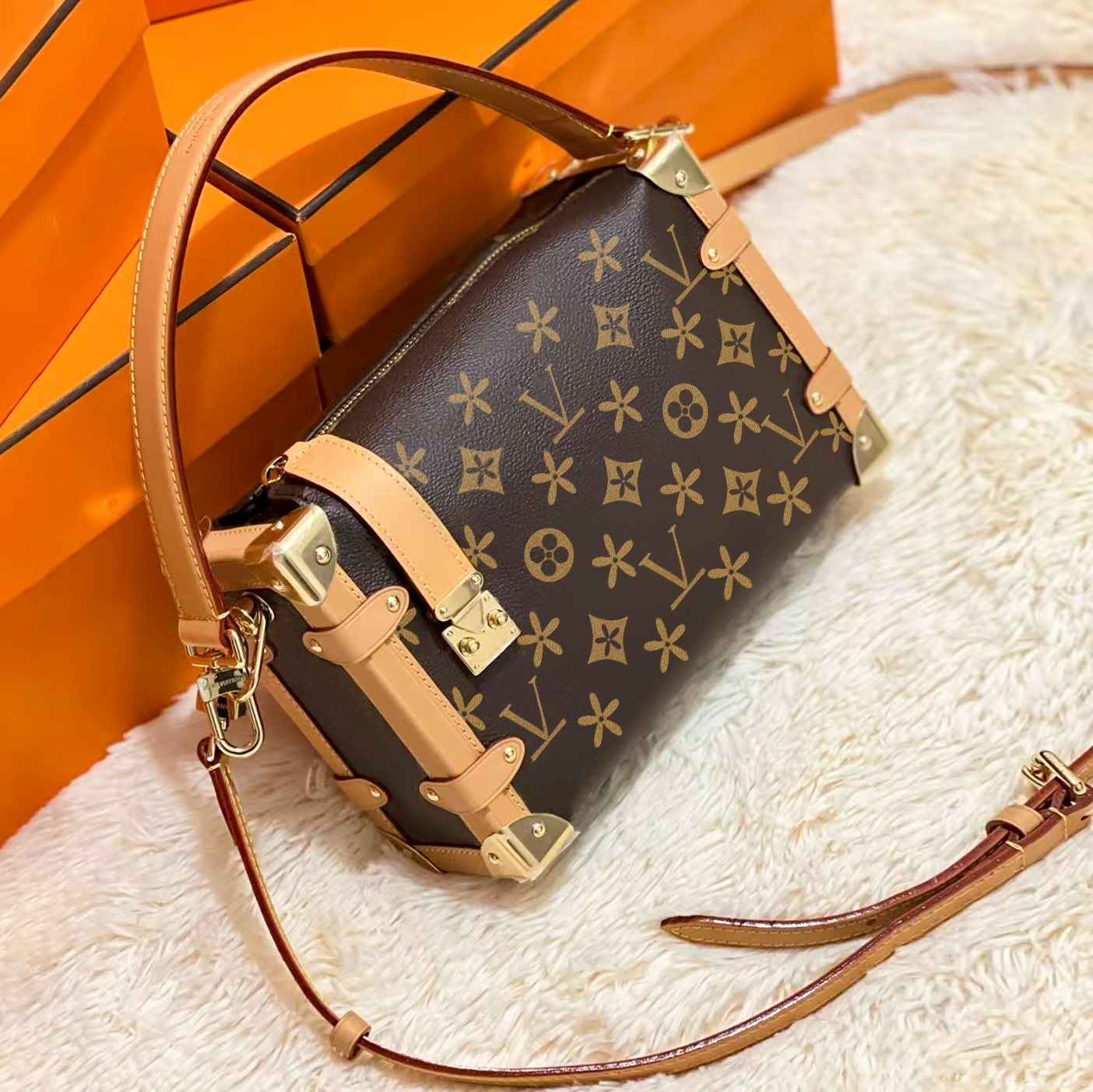 best seller side trunk crossbody bag M46358 M21741 Luxury louvis box Man tote handbag Womens Designer purse wallet flower hobo shoulder clutch Genuine Leather bags, Brown embossed
best seller side trunk crossbody bag M46358 M21741 Luxury louvis box Man tote handbag Womens Designer purse wallet flower hobo shoulder clutch Genuine Leather bags, Brown embossed