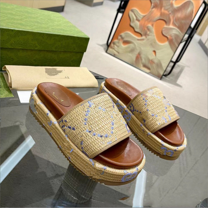 Designer Sandals letter Womens Slippers Flat Platform Mules Straw Embroidery Slides Double Pool Ladies Girl Slingback Sandal Outdoor Beach thick bottom Shoes
Designer Sandals letter Womens Slippers Flat Platform Mules Straw Embroidery Slides Double Pool Ladies Girl Slingback Sandal Outdoor Beach thick bottom Shoes