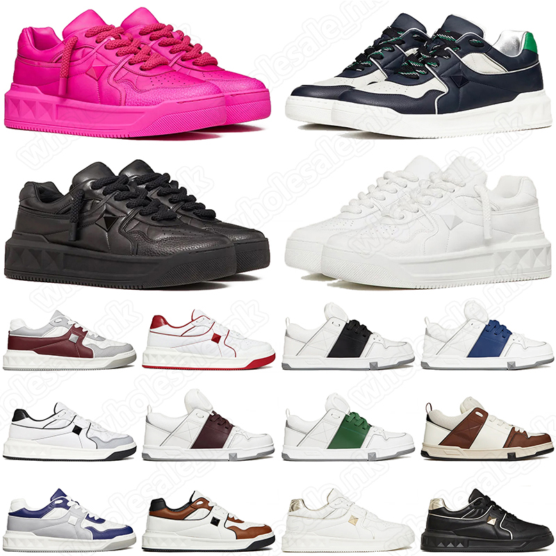 Quality Shoe Top AMORE ONE STUD Low Sneakers Valentinoity Open Skate Casual Shoes Men Women designer low-top calfskin luxury trainer dhgate sports trainers, A (6)
Quality Shoe Top AMORE ONE STUD Low Sneakers Valentinoity Open Skate Casual Shoes Men Women designer low-top calfskin luxury trainer dhgate sports trainers, A (6)