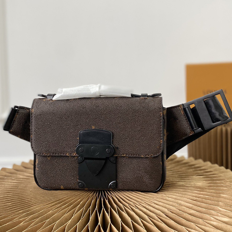 S Lock Sling Waist Bags 5A Hasp Bag Trunk lock Monograms Embossed Designers Luxurys Handbag Clutch Cross Body Magnetic Closure M58487 m46245, Black
S Lock Sling Waist Bags 5A Hasp Bag Trunk lock Monograms Embossed Designers Luxurys Handbag Clutch Cross Body Magnetic Closure M58487 m46245, Black