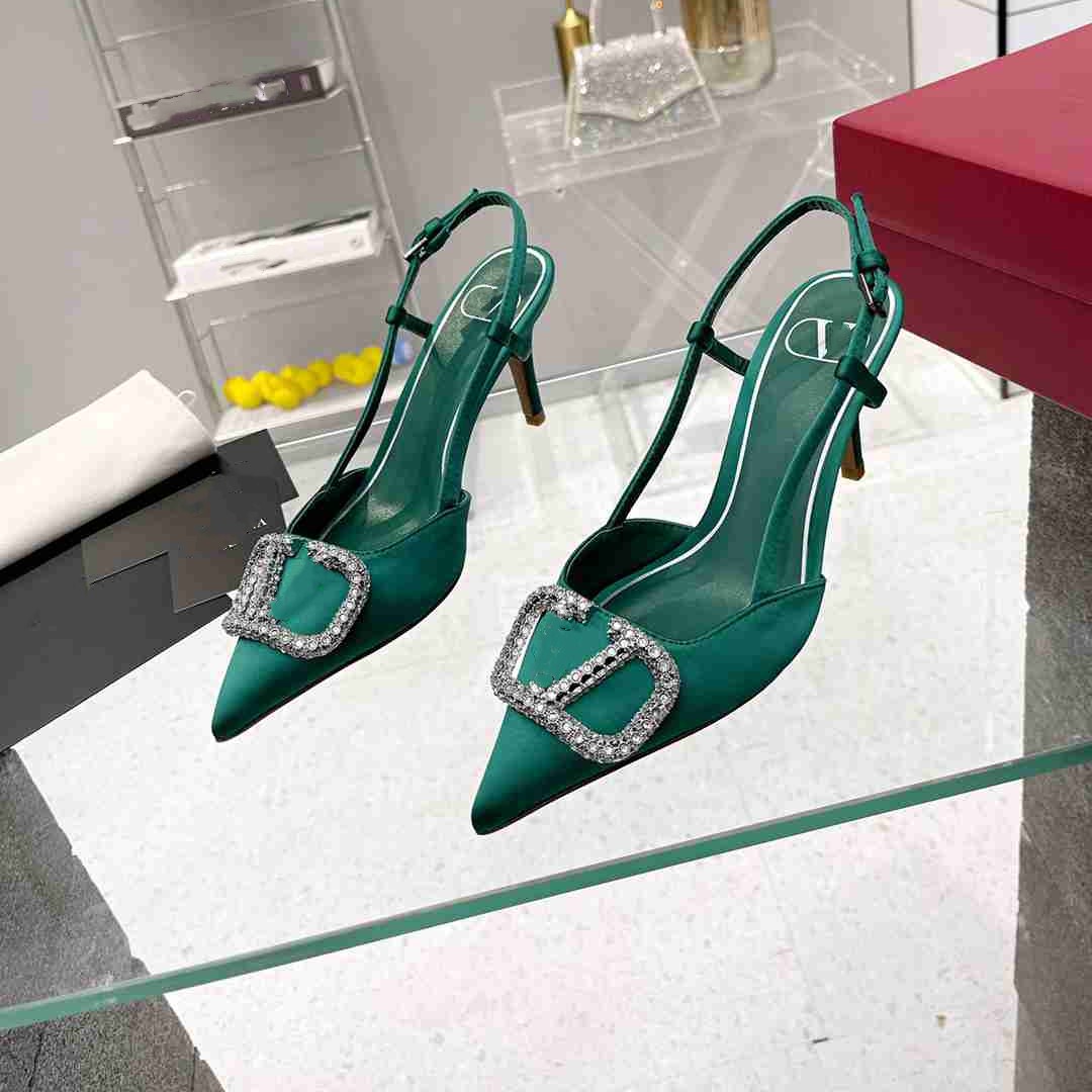 Luxury Women Heel High Shoes Brand Metal Buckle Pointed Valentinoity Toe Thin Heel Sandals Shallow Black Nude Blue Red Wedding Shoes H2A
Luxury Women Heel High Shoes Brand Metal Buckle Pointed Valentinoity Toe Thin Heel Sandals Shallow Black Nude Blue Red Wedding Shoes H2A