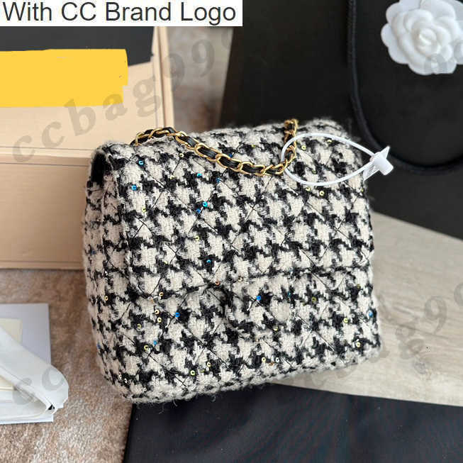 CC Brand Shoulder Bags 22F/W Womens Tweed Square Flap Bling Bags With Shiny Sequins Designer Houndstooth Quilted Hardware Leather Aged Chain Crossbody Ladies Mi, Box
CC Brand Shoulder Bags 22F/W Womens Tweed Square Flap Bling Bags With Shiny Sequins Designer Houndstooth Quilted Hardware Leather Aged Chain Crossbody Ladies Mi, Box