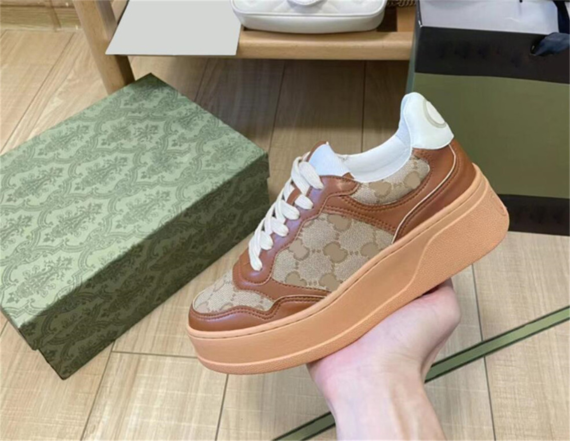 2023 Top Quality Women shoes for mens Trainer men sneakers Since designer shoes black White green blue denim leather New arrive Casual sneaker Size 36-44, 06
2023 Top Quality Women shoes for mens Trainer men sneakers Since designer shoes black White green blue denim leather New arrive Casual sneaker Size 36-44, 06