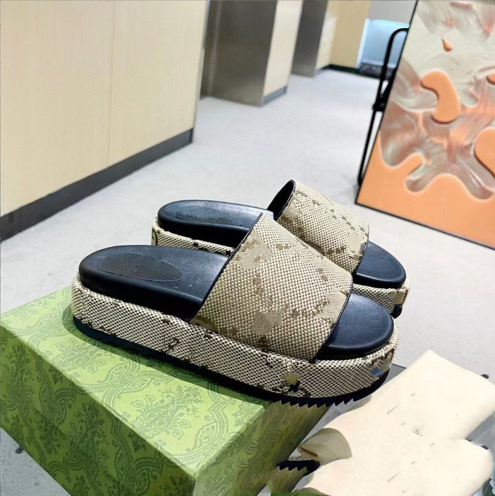 2023 Women's men Double Slide Sandal Designer Multicolor Platform Slippers embroidery gear bottom straw Fabric Rubber Sole Shoes 35-45