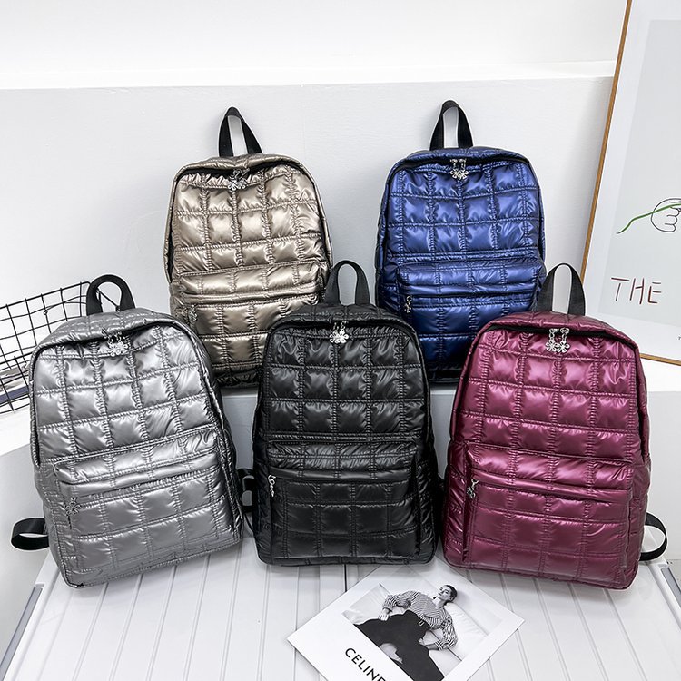 Foreign trade Lingge embroidery thread cotton backpack 2022 autumn and winter new down backpack student backpack 789789
Foreign trade Lingge embroidery thread cotton backpack 2022 autumn and winter new down backpack student backpack 789789