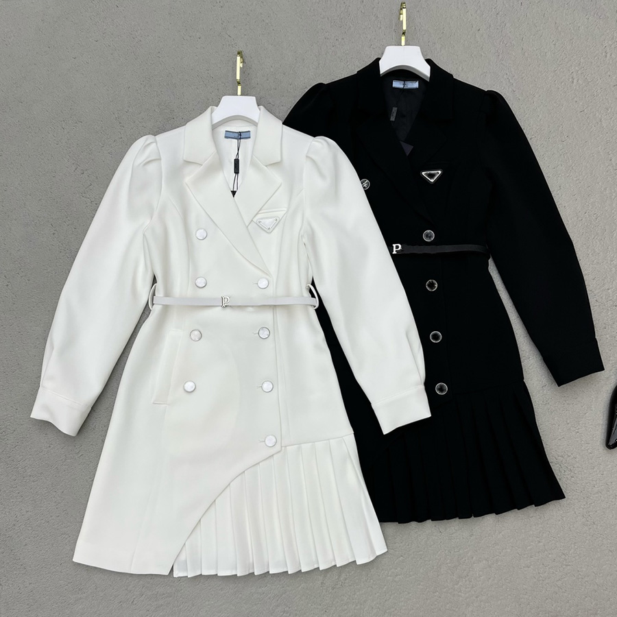 Womens Casual Dresses Fashion Suit Pleated Dress Double-breasted Suits Elegant Women Long Sleeves Dresses Summer Classic Print Dress 23ss, Black
Womens Casual Dresses Fashion Suit Pleated Dress Double-breasted Suits Elegant Women Long Sleeves Dresses Summer Classic Print Dress 23ss, Black