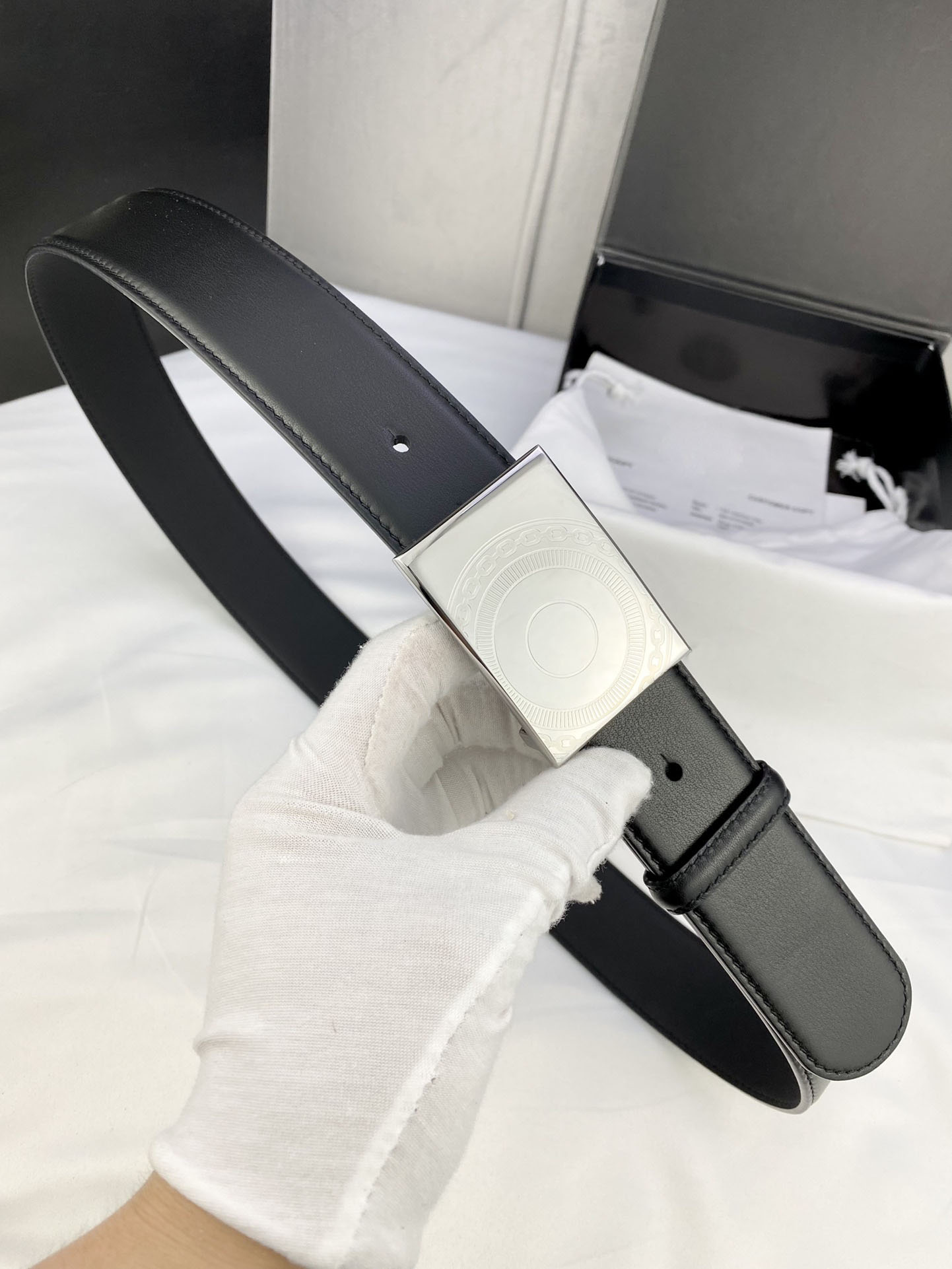 Mens belt Designer Genuine Leather Belts cintura ceinture With box 4.0cm Fashion buckle GZ01, As picture
Mens belt Designer Genuine Leather Belts cintura ceinture With box 4.0cm Fashion buckle GZ01, As picture