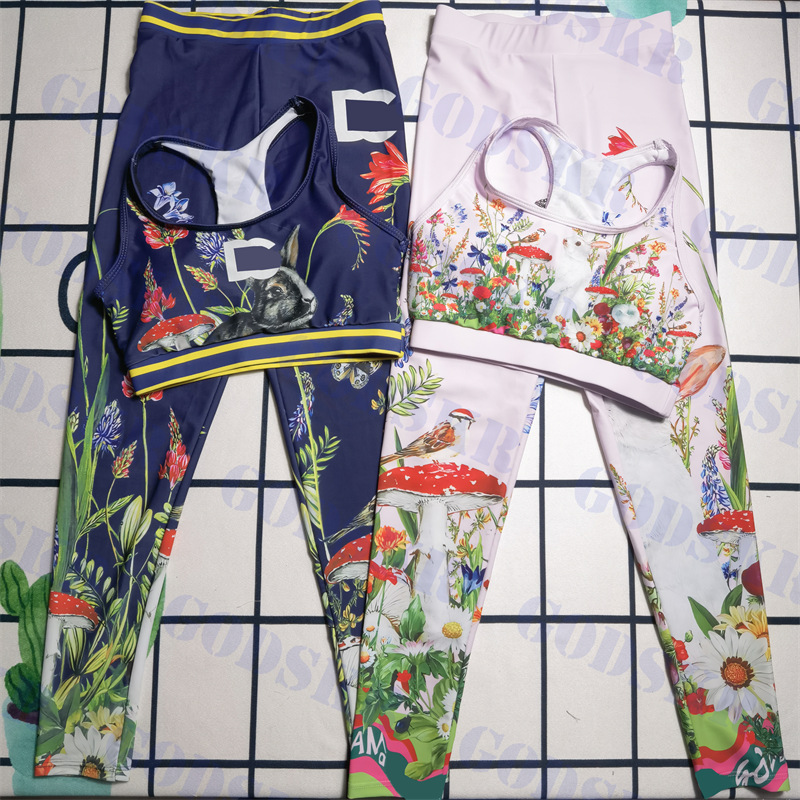Spring Womens Yoga Clothes Outdoor Sports Swimsuit Ladies Tanks High Waist Pants Two Piece Set, Please contact me real pic
Spring Womens Yoga Clothes Outdoor Sports Swimsuit Ladies Tanks High Waist Pants Two Piece Set, Please contact me real pic