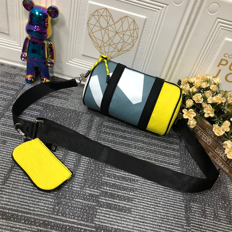Luxury 5A men and women designer duffle bag mini Handbag Shoulder Bag Outside luggage Week bags lightweight daypack, 31cm
Luxury 5A men and women designer duffle bag mini Handbag Shoulder Bag Outside luggage Week bags lightweight daypack, 31cm