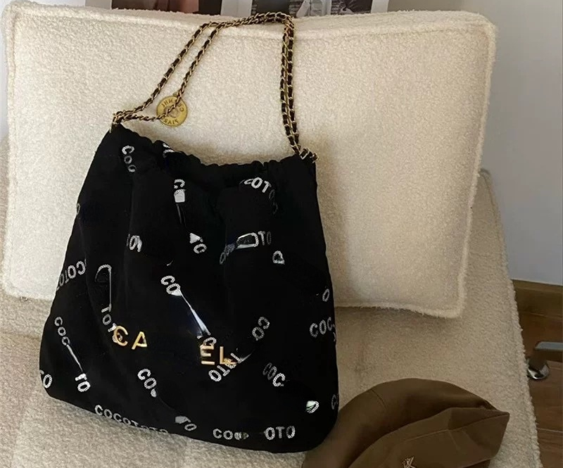 Autumn and Winter Evening Bags 2023 Sequin Tote Foreign Style Small Fragrance Casual Large Capacity Commuter Chain One Shoulder Bag, Aspic
Autumn and Winter Evening Bags 2023 Sequin Tote Foreign Style Small Fragrance Casual Large Capacity Commuter Chain One Shoulder Bag, Aspic