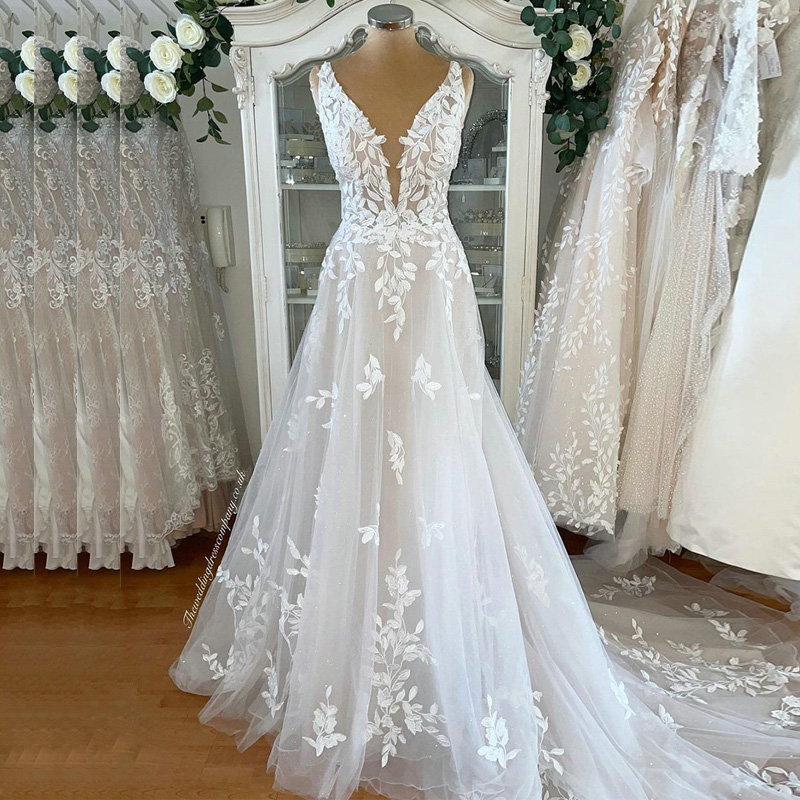 Bohemian Deep V-Neck Wedding Dresses Illusion Appliques Lace A e Bridal Gowns Sweep Train Civil Robe de Mariee