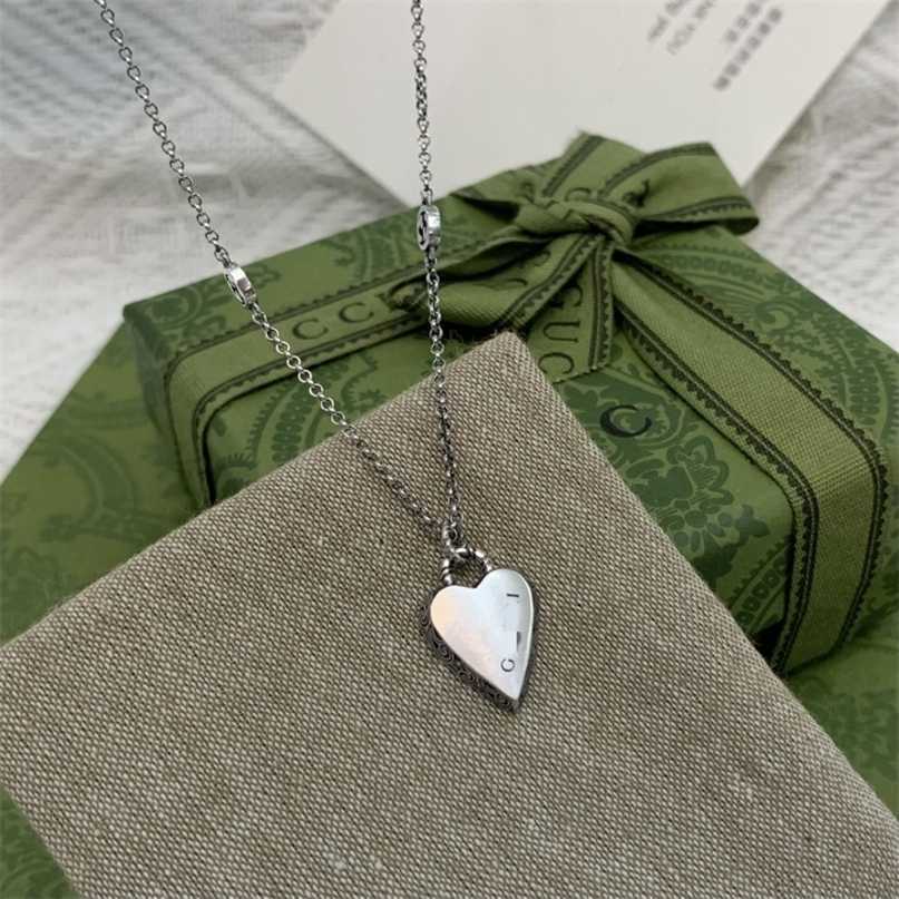 60% off designer jewelry bracelet necklace ring Love Pendant 925 pattern heart-shaped old men's women's couple
60% off designer jewelry bracelet necklace ring Love Pendant 925 pattern heart-shaped old men's women's couple