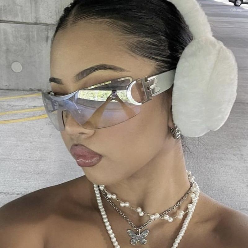 Sunglasses Brand Designer Oversized Women Personality Gradient Vintage Sun Glasses Female Rimless One Piece
Sunglasses Brand Designer Oversized Women Personality Gradient Vintage Sun Glasses Female Rimless One Piece