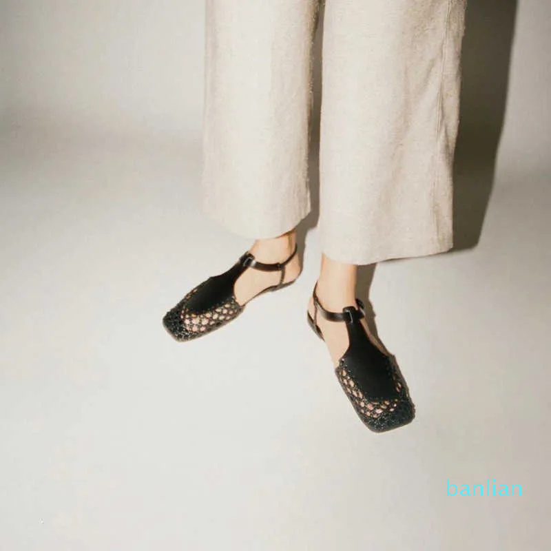 Designer Summer niche HEREU French hollow out flat bottomed T-shaped leather woven headband women's sandals, Black
Designer Summer niche HEREU French hollow out flat bottomed T-shaped leather woven headband women's sandals, Black