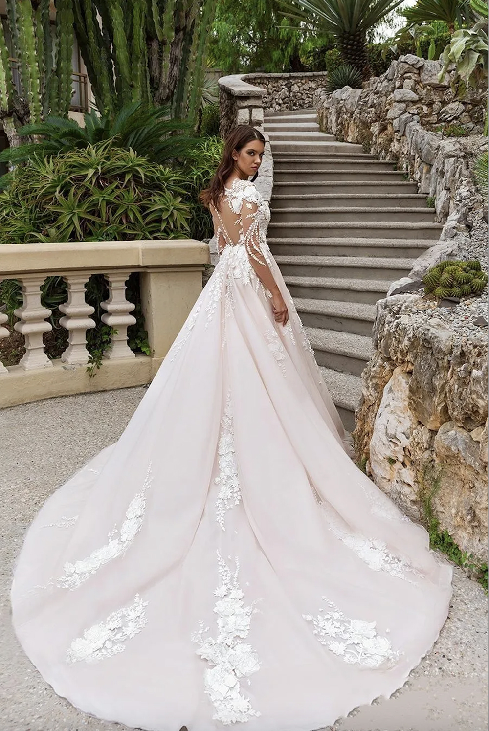 Wedding Dress Bridal Gowns Sheer Long Sleeves V Neck Embellished Lace Embroidered Romantic Princess Blush A Line Beach 0509