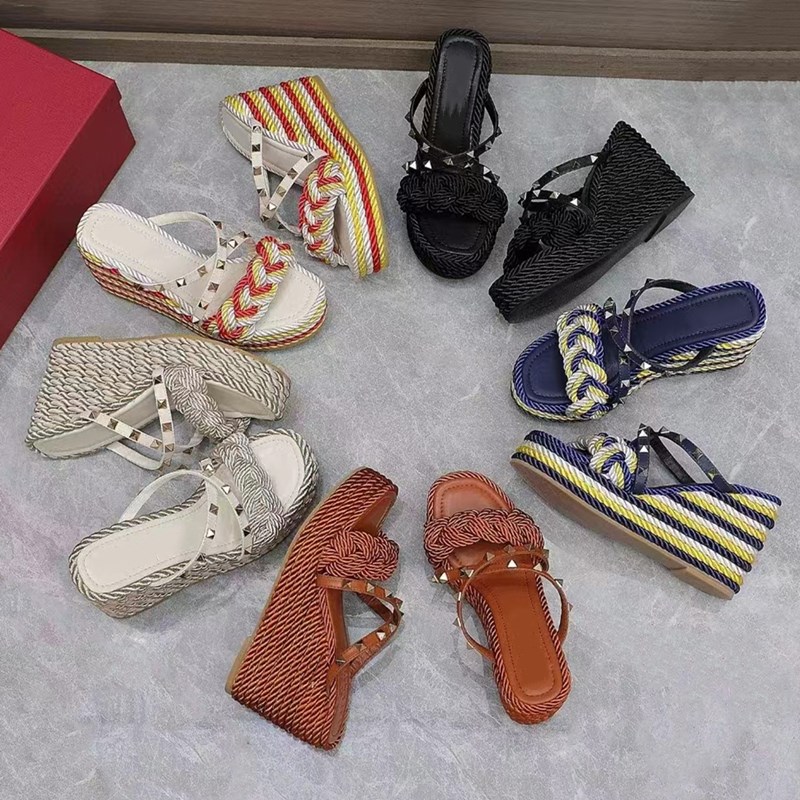 Wedge Slippers Women's Genuine Leather Sexy the lazy Slippers Open Toe Mules Summer Walk Holiday Casual Slippers 35-42 size, Split
Wedge Slippers Women's Genuine Leather Sexy the lazy Slippers Open Toe Mules Summer Walk Holiday Casual Slippers 35-42 size, Split