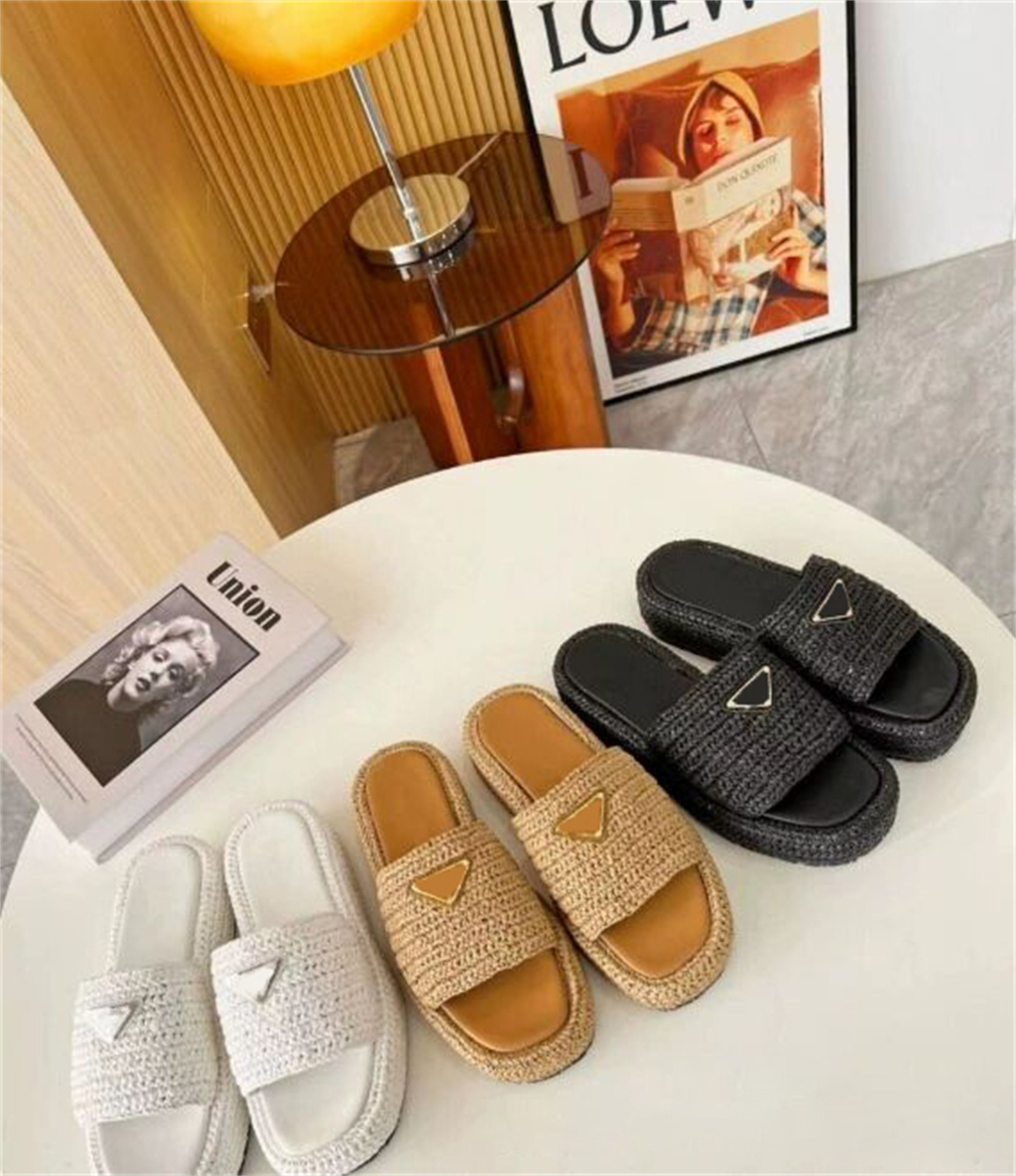 Luxurys designers Woman Black Natural Fabric Flatform Sandals Slippers Woven Platform Mule Flip Flops Fashion Chunky Bottom Slide Summer Beach Rubber Sole, *a1
Luxurys designers Woman Black Natural Fabric Flatform Sandals Slippers Woven Platform Mule Flip Flops Fashion Chunky Bottom Slide Summer Beach Rubber Sole, *a1