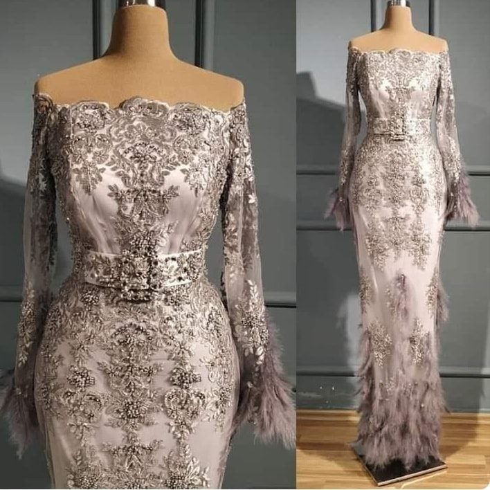 Elegant Feathers Lace Evening Dresses Beaded Floor Length Long Sleeves Off the Shoulder Sheath Vintage Formal Party Gowns for Women Special Ocn Wear