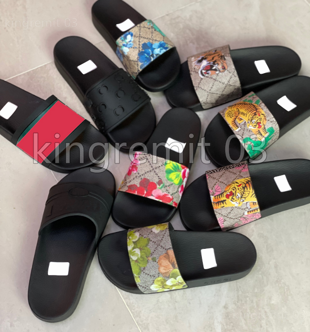 Designer Slippers Blooms Women Mens Sandals Flower Fashion Slides Luxury Floral G Slipper Rubber Flats Summer Beach Shoes Loafers Sliders EUR 36-48, 32
Designer Slippers Blooms Women Mens Sandals Flower Fashion Slides Luxury Floral G Slipper Rubber Flats Summer Beach Shoes Loafers Sliders EUR 36-48, 32