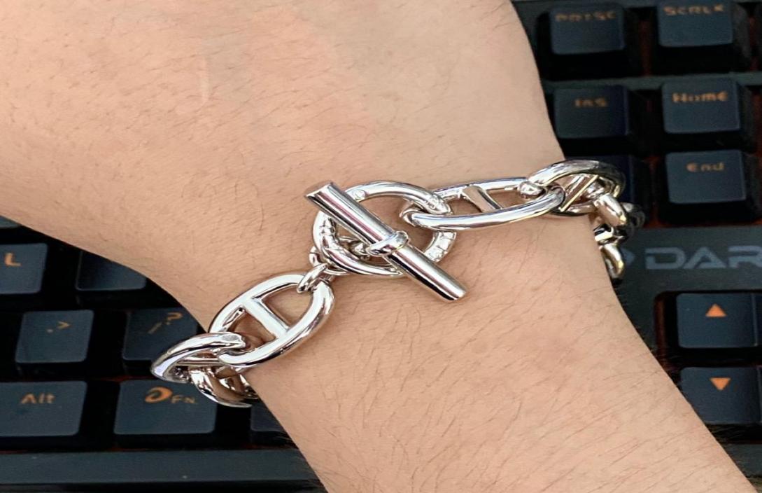Chaine d Ancre mans bangle BIG cuff bangle designer bracelets counter quality titanium steel material premium gifts official repro2066543
Chaine d Ancre mans bangle BIG cuff bangle designer bracelets counter quality titanium steel material premium gifts official repro2066543