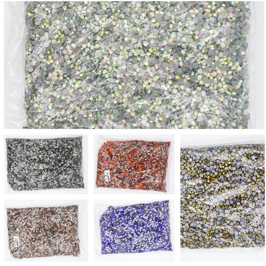 Nail Art Decorations SS20 Big Bulk Bag 100Gross 45Colors Wholesale Top Quality Better DMC fix s Crystal Fix Garment 230601
Nail Art Decorations SS20 Big Bulk Bag 100Gross 45Colors Wholesale Top Quality Better DMC fix s Crystal Fix Garment 230601