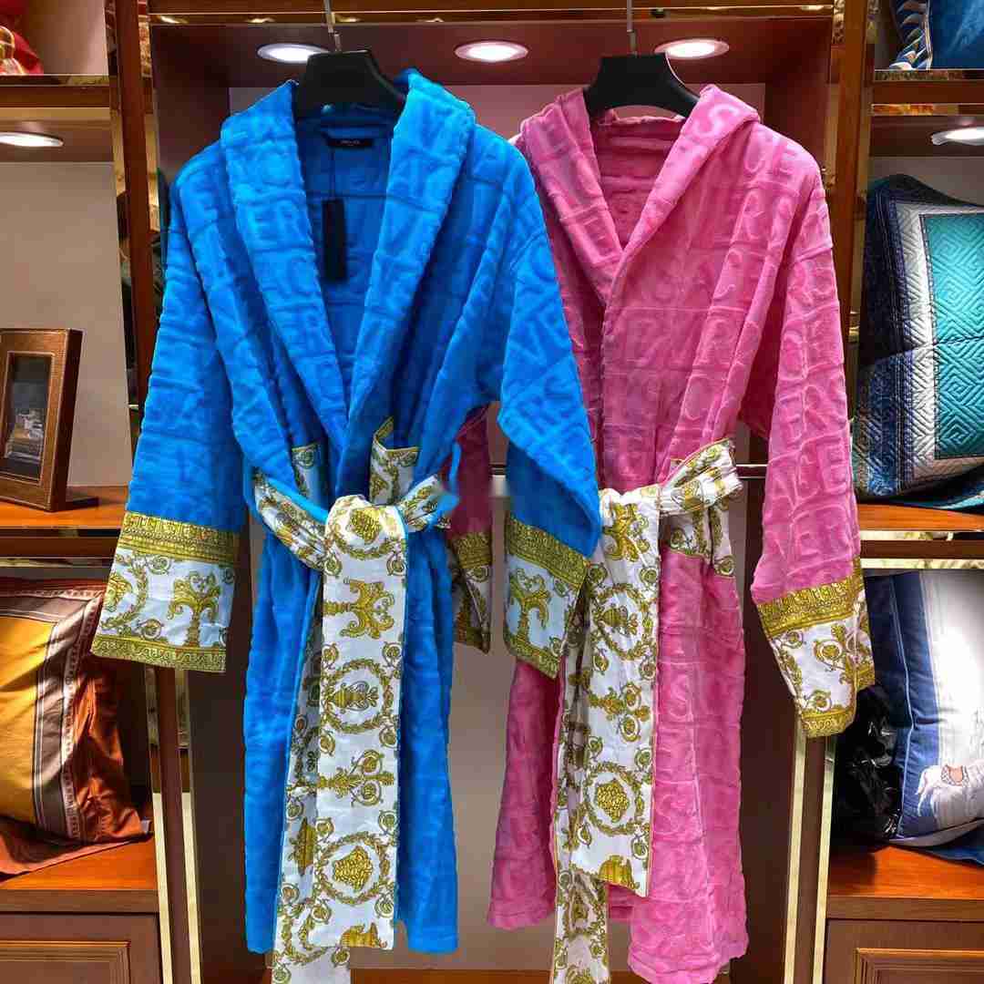 Velvet bathrobe robe Designers baroque Fashion pajamas Mens Women Letter jacquard printing Barocco print sleeves Shawl collar Pocket belt 100% cotton2